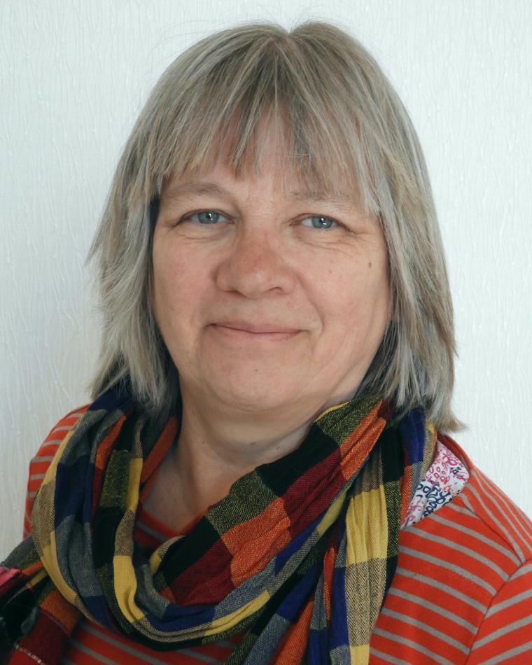 Rebecca Strachan headshot